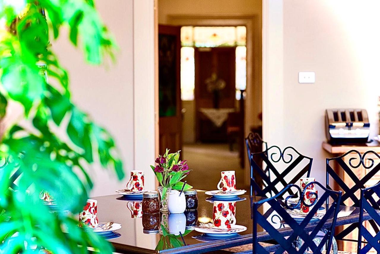 Kurrajong House Bed & Breakfast Launceston Bagian luar foto
